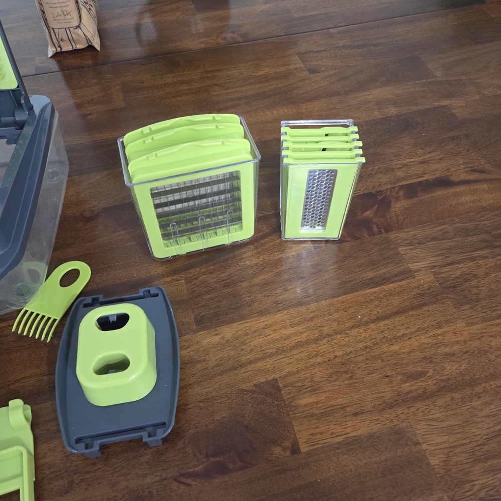 Green and Gray Vegetable Chopper